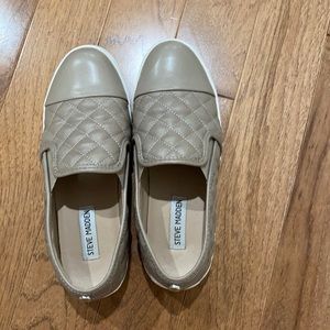 Steve Madden Sneakers size 8